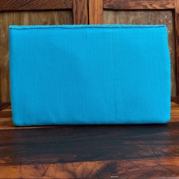 Flamingo Head Accented Seed Beaded Clutch / Crossbody Bag - Picture 6 of 7